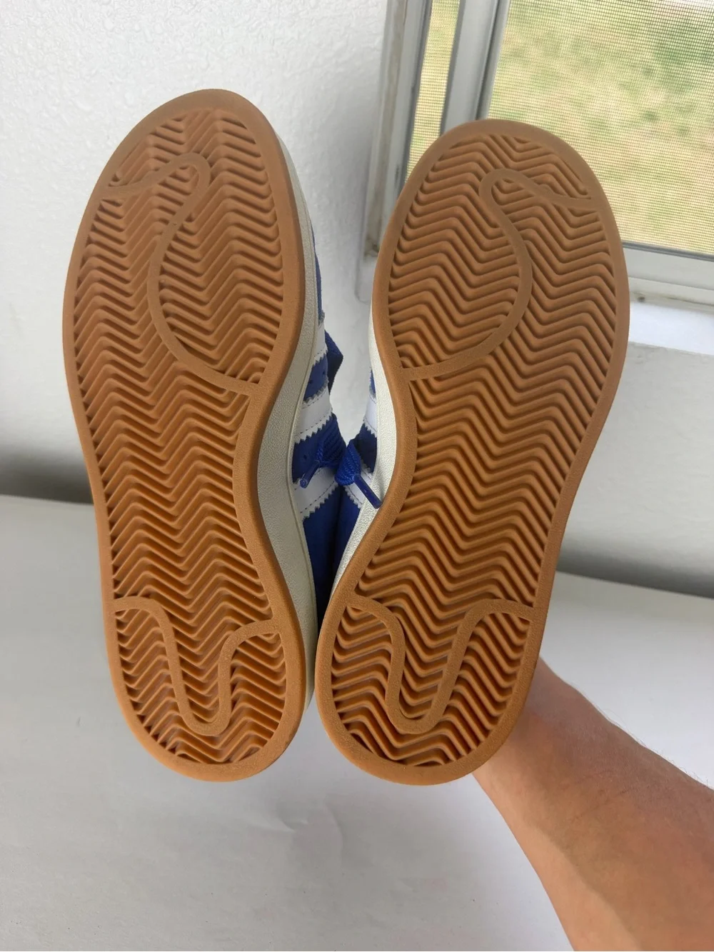 ADIDAS Originals Men’s Campus Sneakers in Blue size 6
